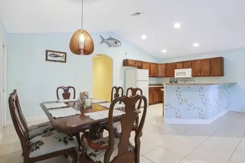 5936 SE Inez Ave, Stuart, FL 34997 photo 7
