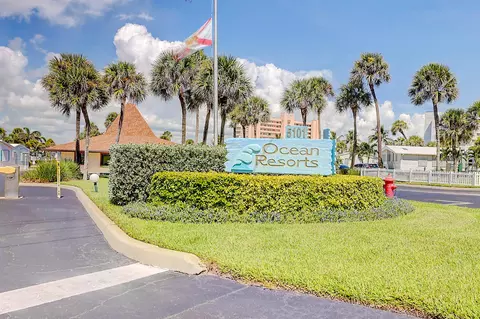 842 Pirates Cove Ln, Hutchinson Island, FL 34949