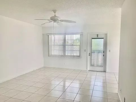 207 Suffolk E, Boca Raton, FL 33434 photo 7