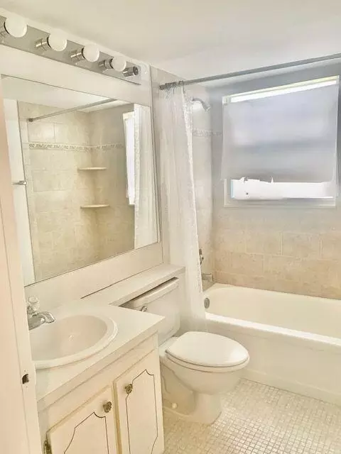 207 Suffolk E, Boca Raton, FL 33434 photo 9