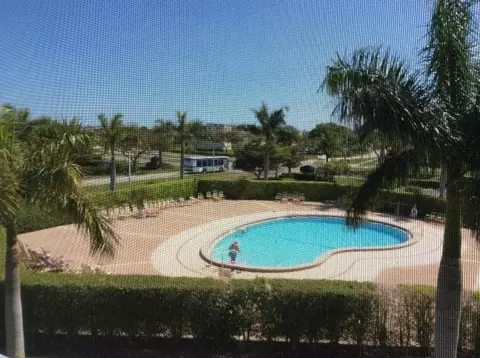 207 Suffolk E, Boca Raton, FL 33434 photo 14