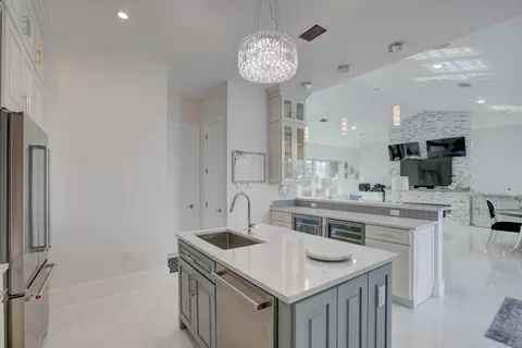 4201 NE 30th Ter, Lighthouse Point, FL 33064 photo 11