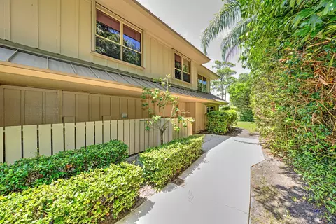 5391 SE Burning Tree Cir, Stuart, FL 34997 photo 6