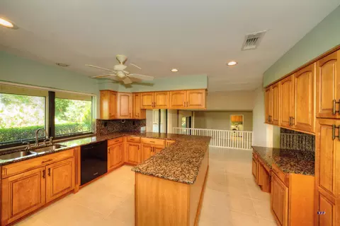 5391 SE Burning Tree Cir, Stuart, FL 34997 photo 15