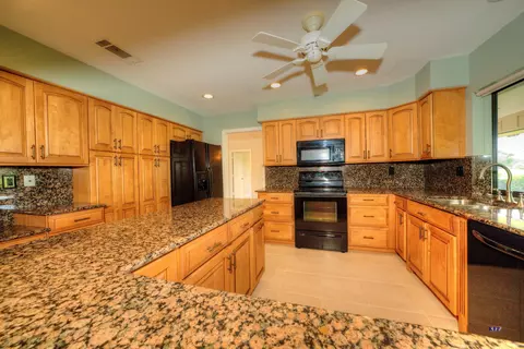 5391 SE Burning Tree Cir, Stuart, FL 34997 photo 14