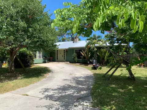 5145 SE Channel Dr, Stuart, FL 34997 photo 2
