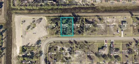 911 Plantation Rd, Lehigh Acres, FL 33974