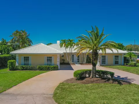 3484 SE Fairway E, Stuart, FL 34997 photo 2