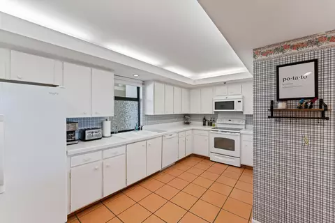 100 Beach Rd #202, Tequesta, FL 33469 photo 15