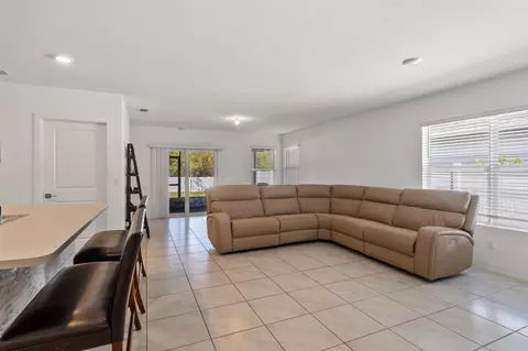 3869 SE Lee St, Stuart, FL 34997 photo 6