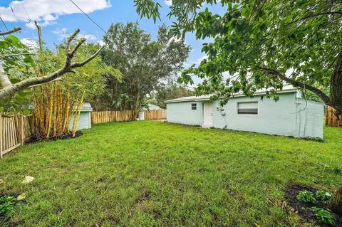 5889 Williamson Rd, Jupiter, FL 33458 photo 5