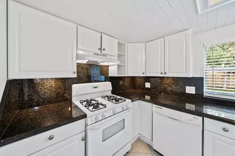 5889 Williamson Rd, Jupiter, FL 33458 photo 14