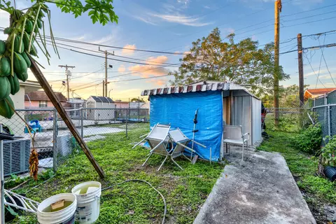 415 E 10th St, Hialeah, FL 33010 photo 17