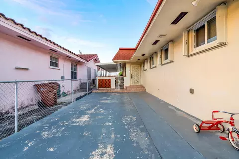 415 E 10th St, Hialeah, FL 33010 photo 19
