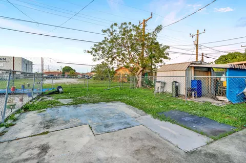 415 E 10th St, Hialeah, FL 33010 photo 21