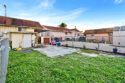 415 E 10th St, Hialeah, FL 33010 photo 18