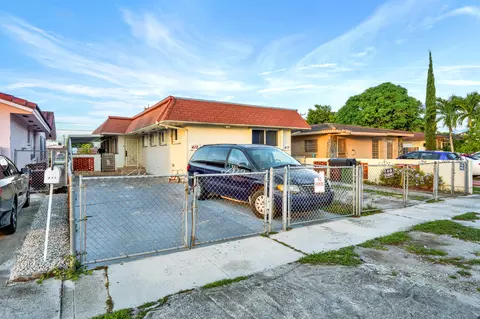 415 E 10th St, Hialeah, FL 33010 photo 2