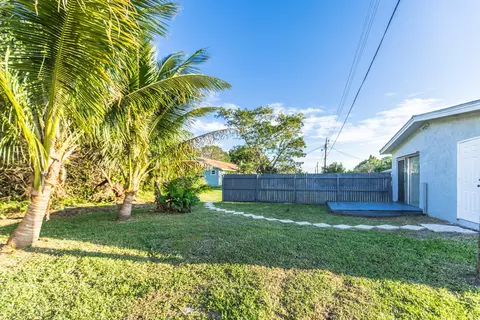5223 SE Fairlane Ave, Stuart, FL 34997 photo 16