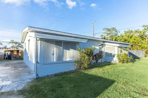 5223 SE Fairlane Ave, Stuart, FL 34997 photo 4