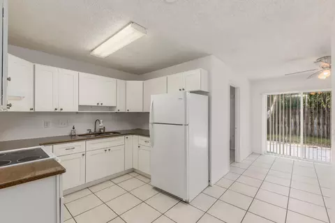 4584 SE Geneva Dr, Stuart, FL 34997 photo 6