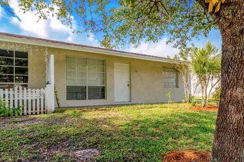 4584 SE Geneva Dr, Stuart, FL 34997 photo 3