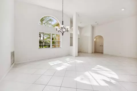 7086 Falls Rd E, Boynton Beach, FL 33437 photo 2