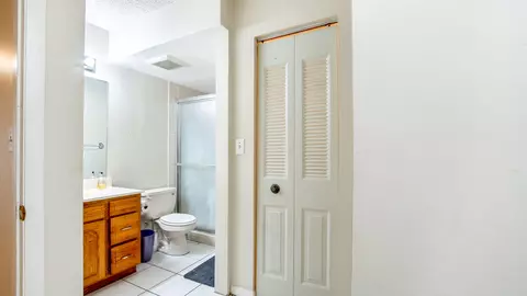 132 E Laurel Dr #902, Margate, FL 33063 photo 24
