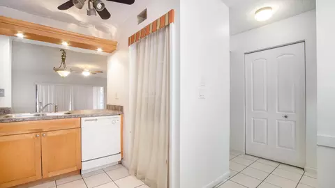 132 E Laurel Dr #902, Margate, FL 33063 photo 14