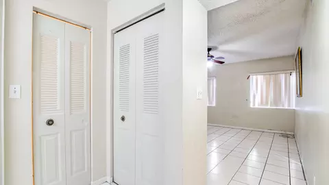 132 E Laurel Dr #902, Margate, FL 33063 photo 21