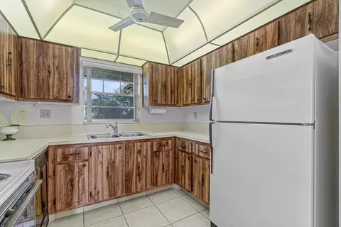 5360 Lakefront Blvd #D, Delray Beach, FL 33484 photo 12