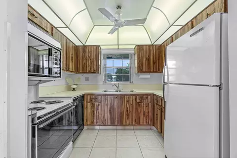 5360 Lakefront Blvd #D, Delray Beach, FL 33484 photo 14