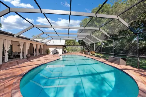 2800 Banyan Boulevard Cir NW, Boca Raton, FL 33431