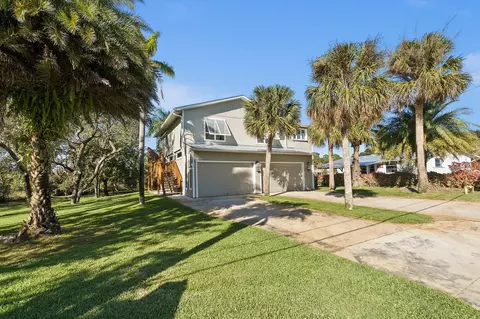 112 Riverview Dr, Jensen Beach, FL 34957 photo 5