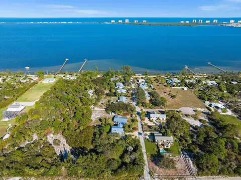 112 Riverview Dr, Jensen Beach, FL 34957 photo 60