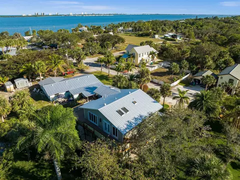 112 Riverview Dr, Jensen Beach, FL 34957 photo 49