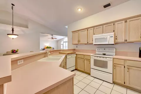 4212 SE Rainbows End, Stuart, FL 34997 photo 17