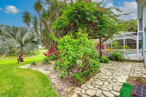 4212 SE Rainbows End, Stuart, FL 34997 photo 9