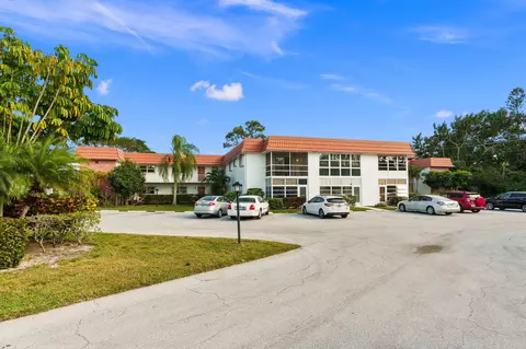 2600 SE Ocean Blvd, Stuart, FL 34996 photo 17