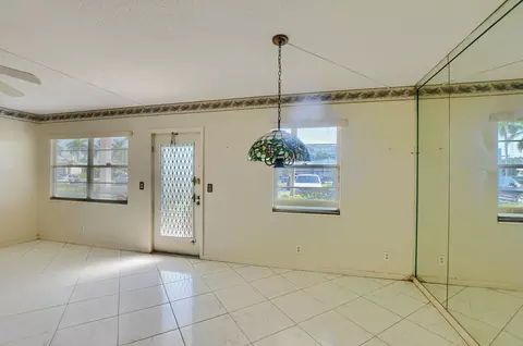 1076 Cornwall D, Boca Raton, FL 33434 photo 8