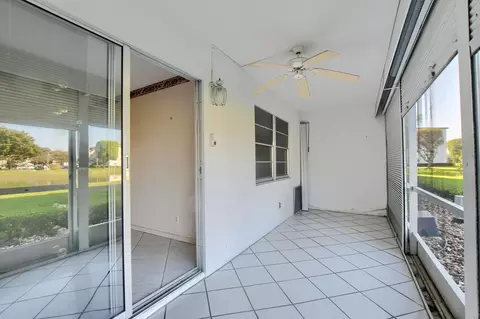 1076 Cornwall D, Boca Raton, FL 33434 photo 18