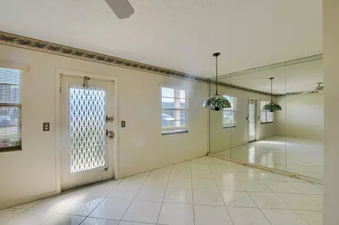 1076 Cornwall D, Boca Raton, FL 33434 photo 7
