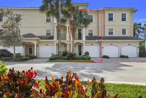 12779 SE Old Cypress Dr, Hobe Sound, FL 33455