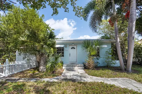 3205 Leigh Rd, Pompano Beach, FL 33062 photo 1