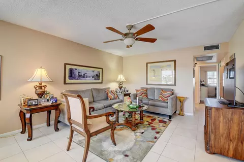 3044 Exeter #C, Boca Raton, FL 33434 photo 6