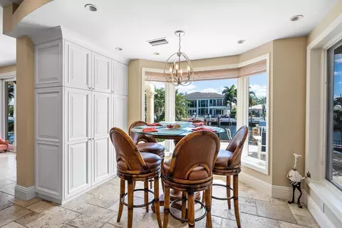 2372 NE 28th Ct, Lighthouse Point, FL 33064 photo 9