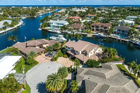 2372 NE 28th Ct, Lighthouse Point, FL 33064 photo 4