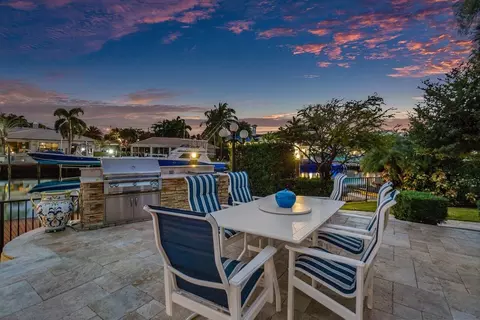 2372 NE 28th Ct, Lighthouse Point, FL 33064 photo 21