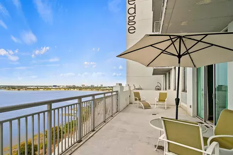 300 S Australian Ave #1110, West Palm Beach, FL 33401