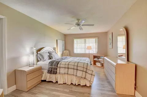 200 High Point Ct E #D, Delray Beach, FL 33445 photo 23