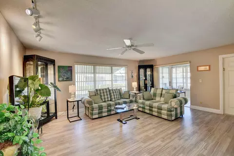 200 High Point Ct E #D, Delray Beach, FL 33445 photo 3